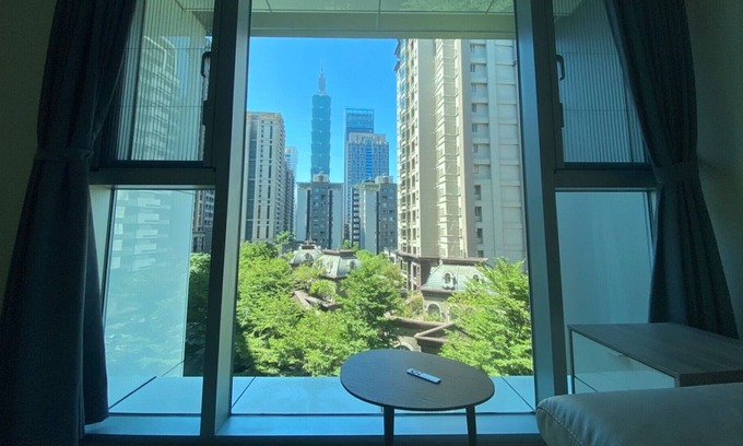 Xinyi Condominio | mrt 10mins Xinyi Project Zone apple tv n Netflix TV FIREWORKS TAIPEI 101