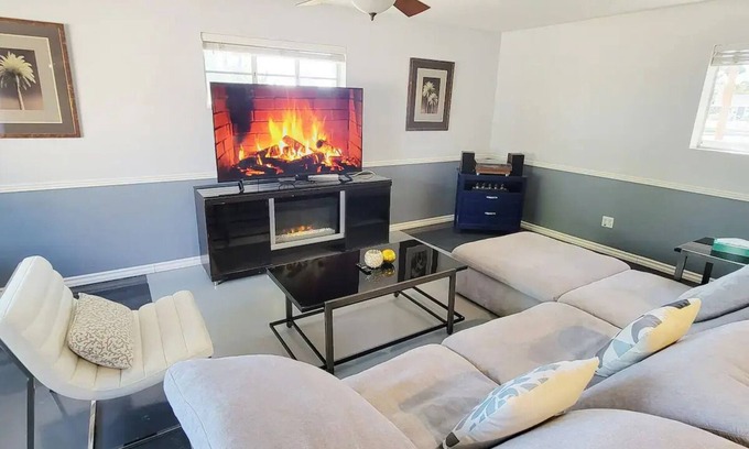 Encanto Casa | Msg for 5% off 1Bed 1Bath Huge Guesthouse Midtown PHX