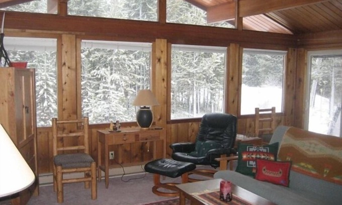 Sunriver Cabina | Mt Bachelor Cabin con NUEVA bañera de hidromasaje, minutos para Sunriver, 20 minutos para soltero
