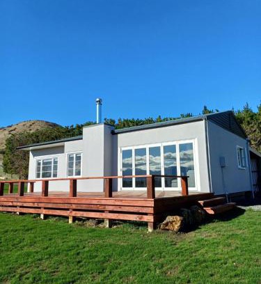Waiau Casa | Mt Highfield Farm Cottage