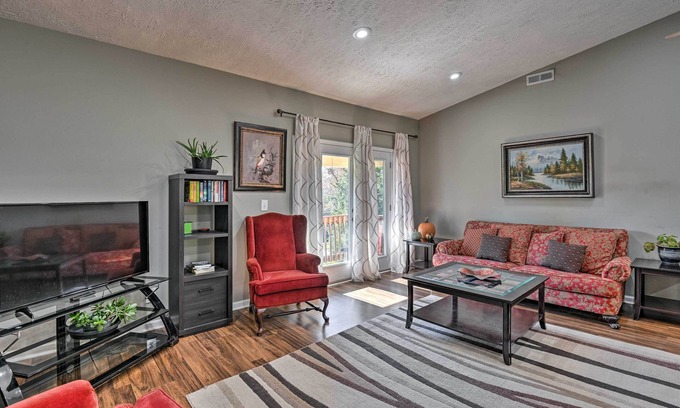 Mount Juliet Casa | Mt Juliet Getaway w/ Yard: 22 Mi to Nashville