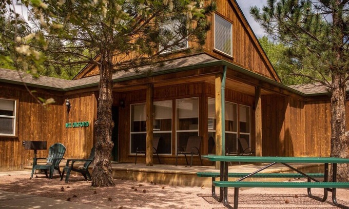 Salida Chalet De Esquí | Mt. Oxford Chalet at Creekside chalets