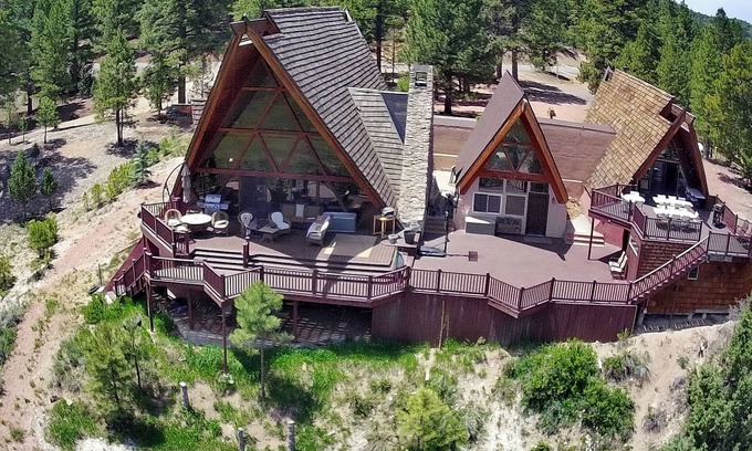 Long Valley Junction Cabaña | Mtn Cabin Between Bryce Canyon & Zion Nat'l Parks!