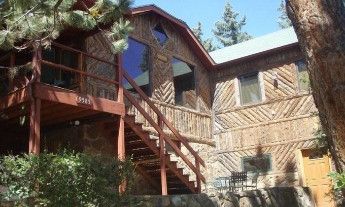 Cascade-Chipita Park Casa | Mtn Home 3200 SF, 2 Acres, Decks, Bar, Foosball, Spa Bath, Firepit, Views!