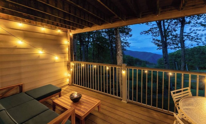 Wintergreen Apartamento | Mtn View at Swoopside Hideaway: Walk to Everything