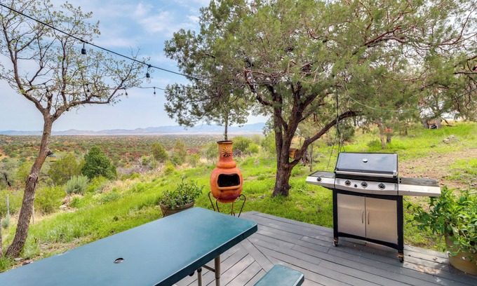 Patagonia Cabina | Mtn-View Haven: 24 Mi to Patagonia Lake!