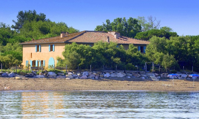 Piombino Casa | Muy amada casa de alquiler junto al mar para 8/10 en la linda y virgen Toscana.