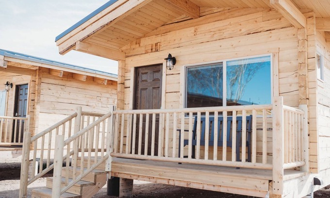 Hanksville Cabina | Muddy Creek Mining Company