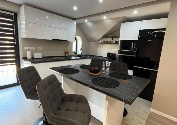 Hunedoara Apartamento | Muki House