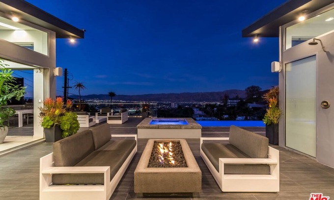 Hollywood Hills Villa | Multi Million Dollar Mulholland Drive With Infinity Pool