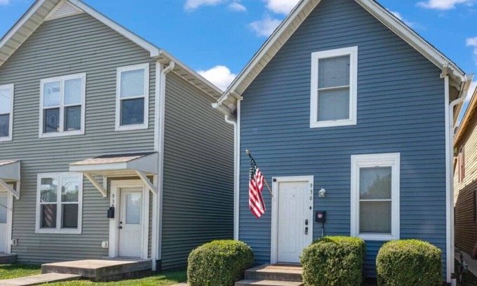 Downtown Indianapolis Casa | Multiple homes side by side downtown!