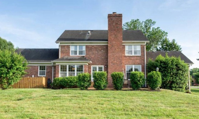 Nashville Casa | Multiple King beds, 25 mins near downtown.