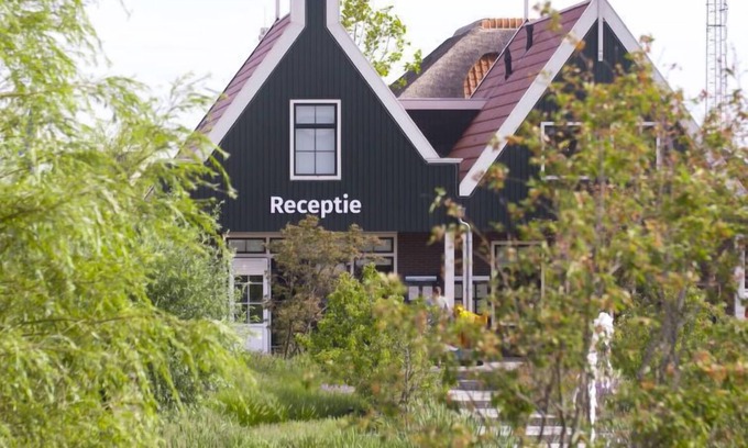 Uitdam Casa | Munt Geschakeld 6 by Interhome