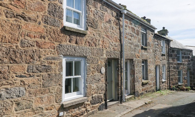 Mousehole Cabaña | Mural Cottage, MOUSEHOLE