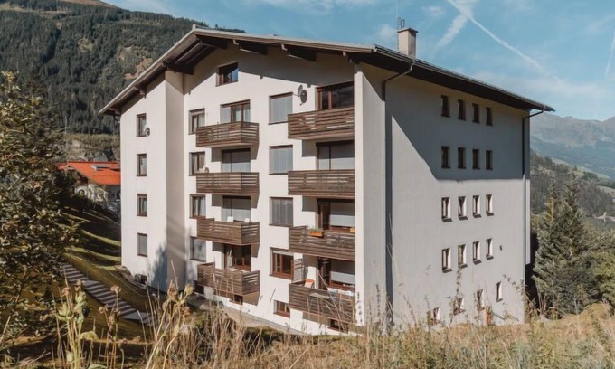 Bad Gastein Apartamento | Murmeltier by Interhome