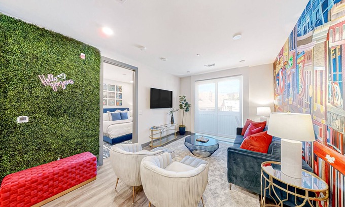 Rolling Mill Hill Condominio | Muse | Modern condo in great downtown location with balcony & rooftop lounge
