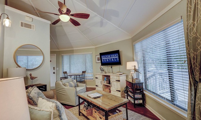 Night Heron Casa | "Mushroom" Beach Cottage. 1 bedroom. Complex pool Short walk to beach