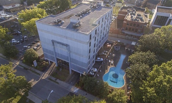 Nashville Condominio | Music Row condo - NASHVEGAS! Piscina de guitarra. ¡Genial, cómodo, moderno!