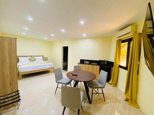 Suba Basbas Complejo | MVR Mariegold Resort