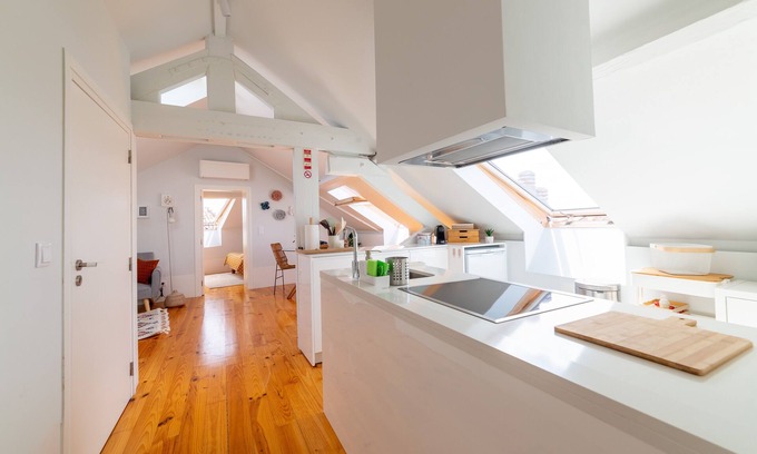 Monserrate Apartamento | MY HOME IS YOUR HOME - Viana Center Apartment