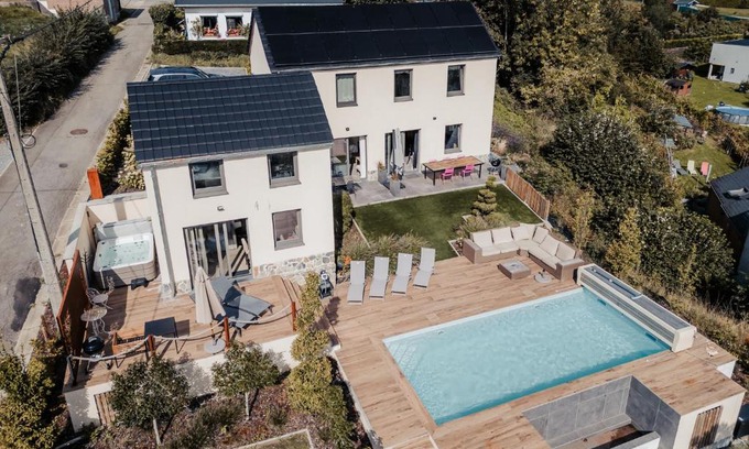 Wanze Casa | MY House's - 3 maisons avec piscine commune et la maison pour 3 personnes max avec jacuzzi privé