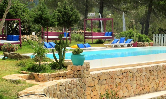 Sant Antoni de Portmany Villa | Villa Sun en Ibiza, con piscina, 5 habitaciones, con capacidad para 10 personas.