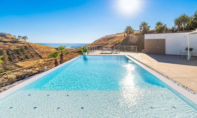 Cattolica Eraclea Villa | Villa en Cattolica Eraclea con 4 habitaciones, capacidad 8