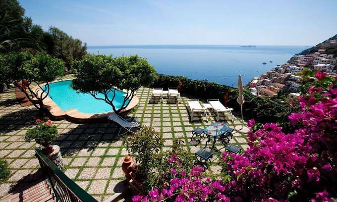 Liparlati Villa | Villa histórica con piscina, vistas al mar y amplias terrazas en Positano.