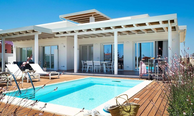 Reitani Villa | Villa en Noto con 4 habitaciones, capacidad 8