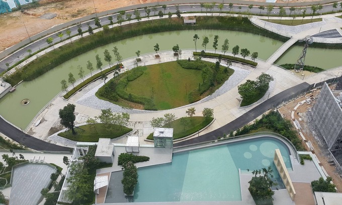 Subang Jaya Condominio | acogedora suite de diseño junto al jardín con lago