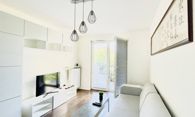 Bialoleka Apartamento | MyCondo Fashion District apartment with garage