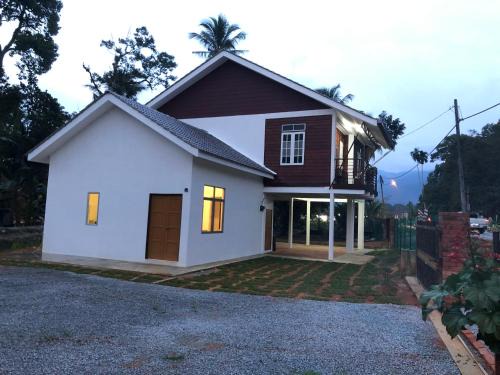 Air Kuning Casa | MyHomeStay, Taiping