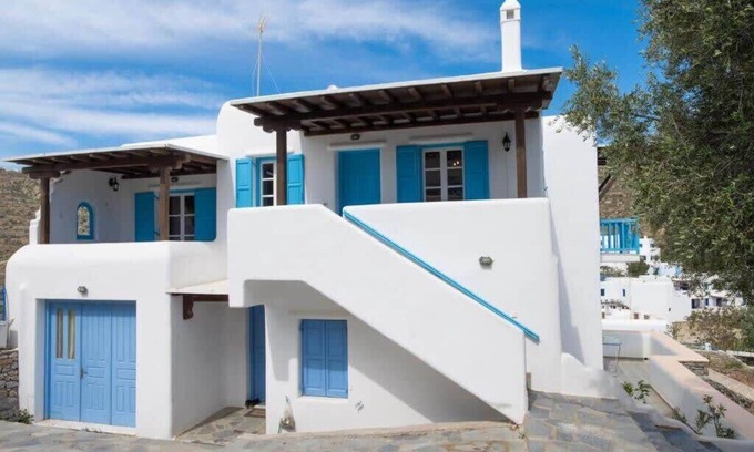 Platis Gialos Apartamento | Mykonos Elegance 2-Bedroom Escape in Psarou