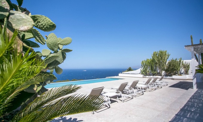 Kanalia Villa | MYKONOS TOWN VILLA