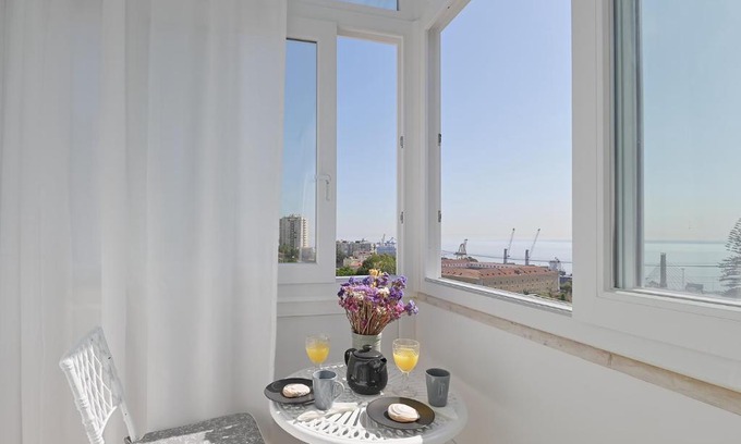 Santa Engracia Apartamento | MyPlaceLisbon - Tágides River View