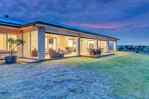 Myponga Beach Casa | Myponga Beach Luxe - Stunning Seaside Sunsets