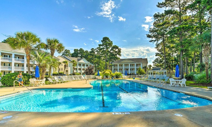 Waterford Plantation Condominio | Myrtle Beach ‘Beach Golf Villa’ w/ Community Pool!