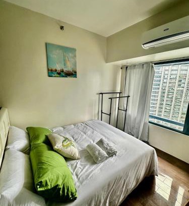 San Antonio Apartamento | MyScape at Air Residences Makati