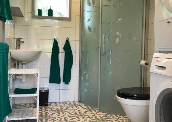 Kyrkesund Casa | Mysig nybyggd stuga nära hav och natur