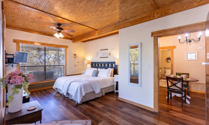 Wimberley Casa | Mystic Hill Suites