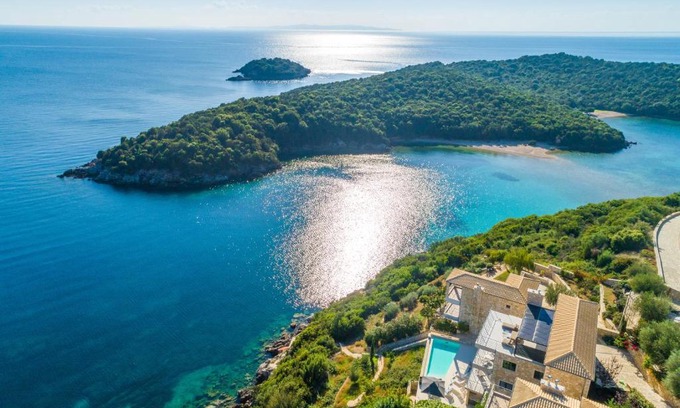 Sivota Villa | MyZen Deluxe Villa Asana & Superior Villa Kenshya