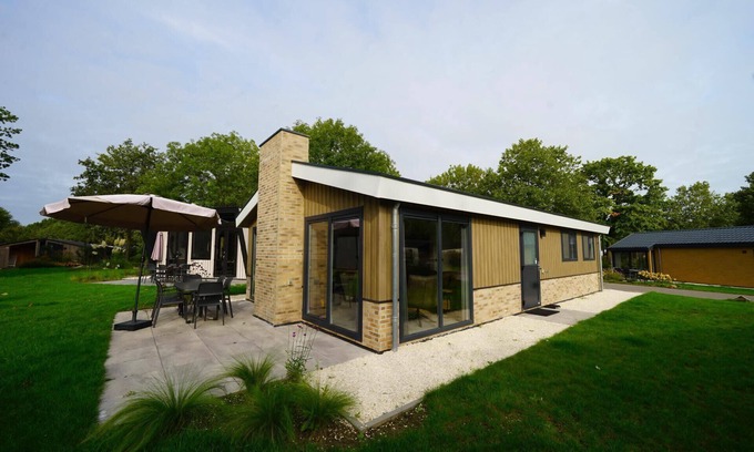 Kaatsheuvel Casa | Detached chalet with 3 bedrooms and 1 bathroom