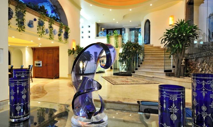 Boca de Tomatlan Villa | Luxurious ocean front 9 bedroom villa 4 rent