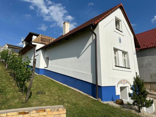 Tupesy Casa | Nad Slováckým sklípkem
