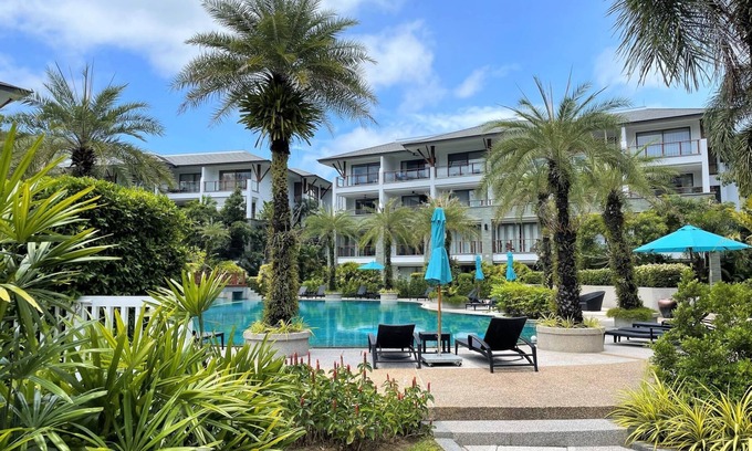 Sa Khu Apartamento | Naithon beachfront apartment-pool, gym, restaurant