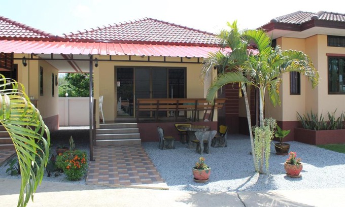 Rayong Apartamento | Naluemon Village FH 2