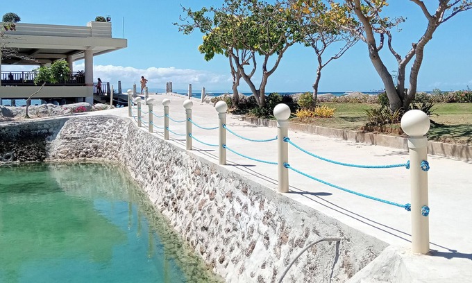 Central Visayas Complejo | Nalusuan Island Resort and Marine Sanctuary