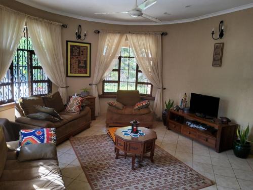 Dar es Salaam Casa | Namangi Cottage, Country Living in Dar