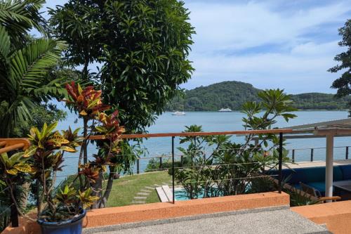 Wichit Villa | Nambo Villa - Stunning luxury seafront pool villa 4 BR