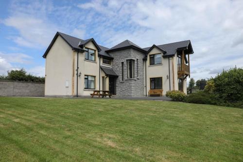 Cornamucklagh Casa | Narrow water house